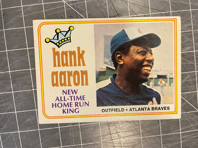 1974 TOPPS #1 HANK AARON BRAVES HOME RUN CHAMPION BASEBALL CARD EX/MT
