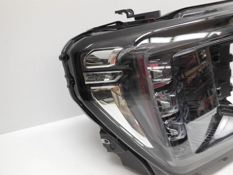 Faro derecho pasajero GMC Yukon LED 2021 - 2023 L5 Foto 4 de 4