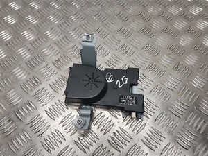 Audi A3 Sport 8P FL 3DR 2009 Antenne Verstärker Modul Original 8P4035225D #2B