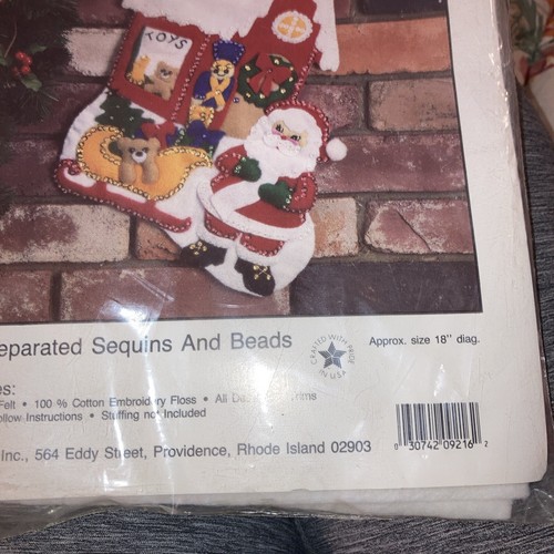 NEW Christmas Felt Stocking Kit Santa's Workshop & Sleigh 18" #9216 HOBBY KRAFT - Picture 3 of 8