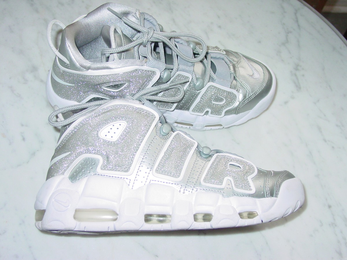 NIKE AIR MORE UPTEMPO Loud and Clear モアテン llic Silve WMNS) Nike Air More Uptempo 'Loud and Clear' 917593-003