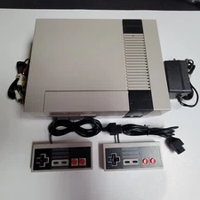 GUARANTEED Nintendo NES Original Console- 2 Controllers  NEW 72 pin installed VG