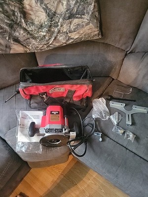 2-1/4 HP 1/2'' Plunge Router With Bag And Accessories