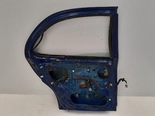 Porte arrière et accessoires Hyundai LANTRA