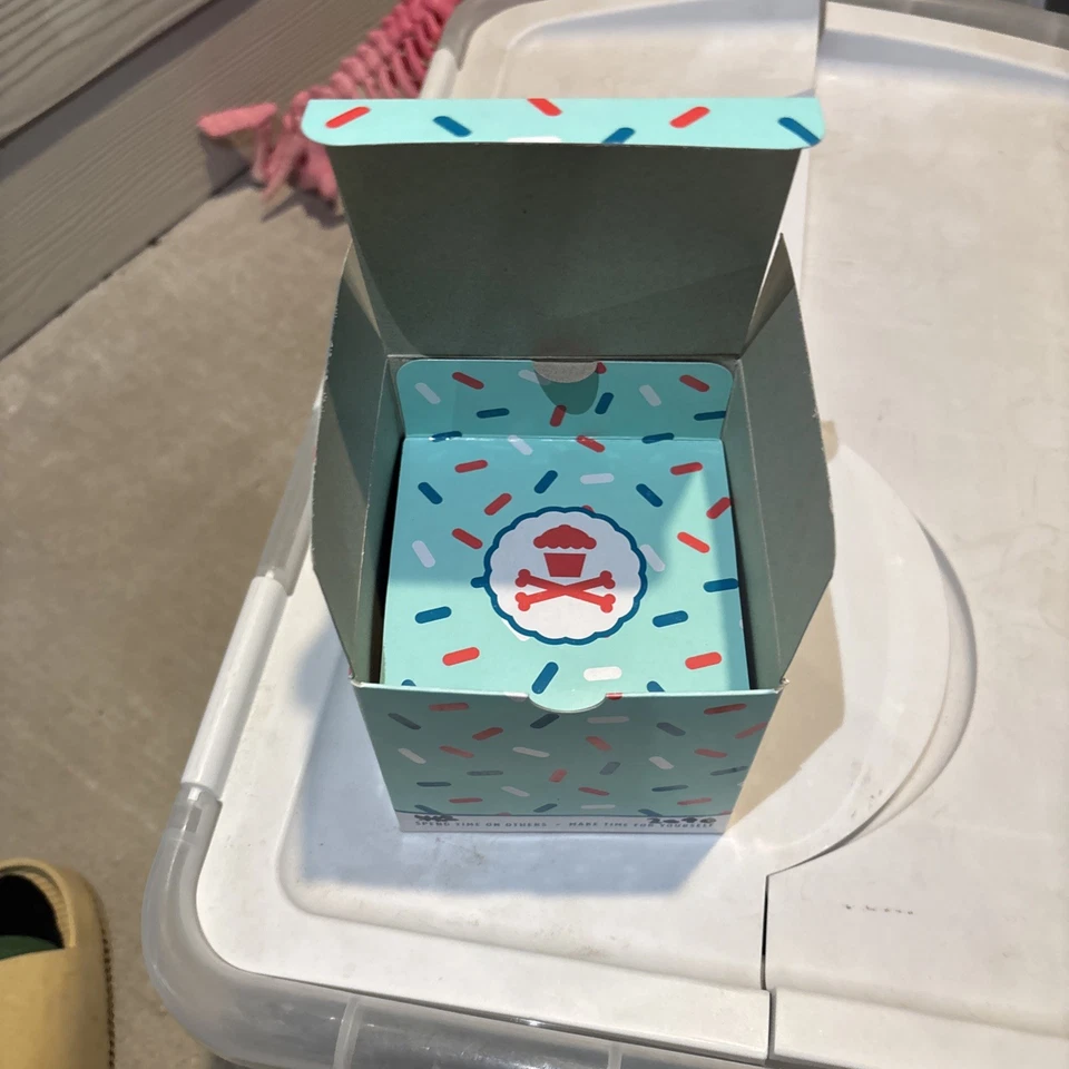 Casio G-shock Johnny Cupcakes Colaboración Coleccionista Foto 3 de 4