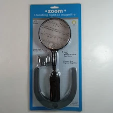 Zoom Standing lighted magnifier Flexible Arm Hand Held or Hands Free uses 2 AA