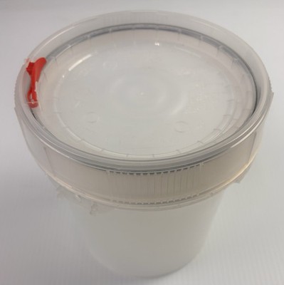 LIFE LATCH  NEW GENERATION SCREW TOP CONTAINERS 0.6 gallon 26 Containers 17 Lids