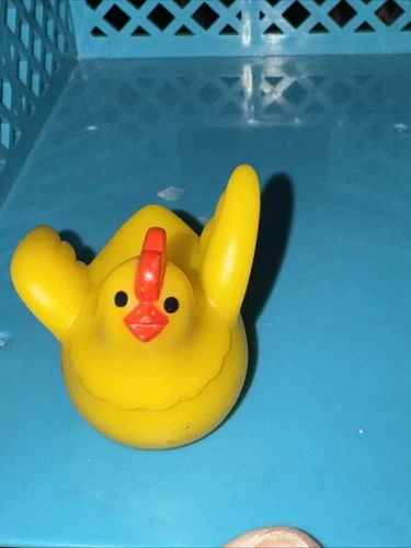 Vintage Fisher Price Little People 1990 YELLOW CHICKEN HEN Farm Barn Chunky