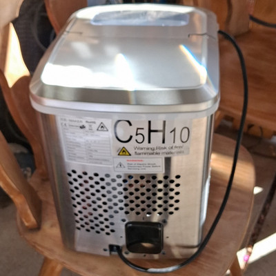 C5H10 Eiswürfelbereiter Edelstahl Silber mit Sichtfenster 1,5L 300W 2 Prog.
