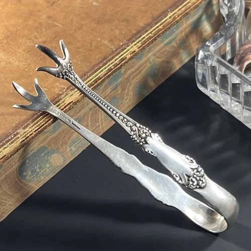 LA MARQUISE Sterling Silver Sugar Tongs by REED & BARTON  4 1/2"