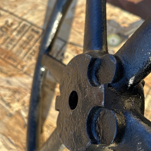 HAND WHEEL for 10&12” Gate Valve Kennedy Clow M&H, Diam 17.75”, Sq Hole 1.25” - Picture 13 of 18
