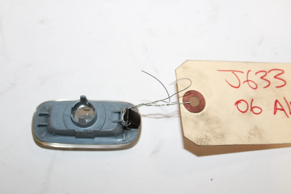 2002-2008 AUDI A4 S4 A3 A6 S6 БОКОВОЙ МАРКЕР КРЫЛО ПОВОРОТ СИГНАЛЬНЫЙ СВЕТ J633 - Изображение 2 из 4