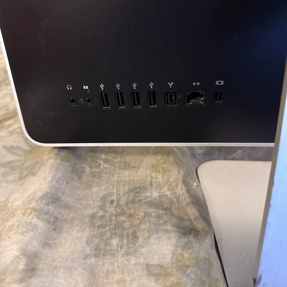 Apple: 21.5 (inch) Desktop-iMac | [Parts] - Image 3 of 4