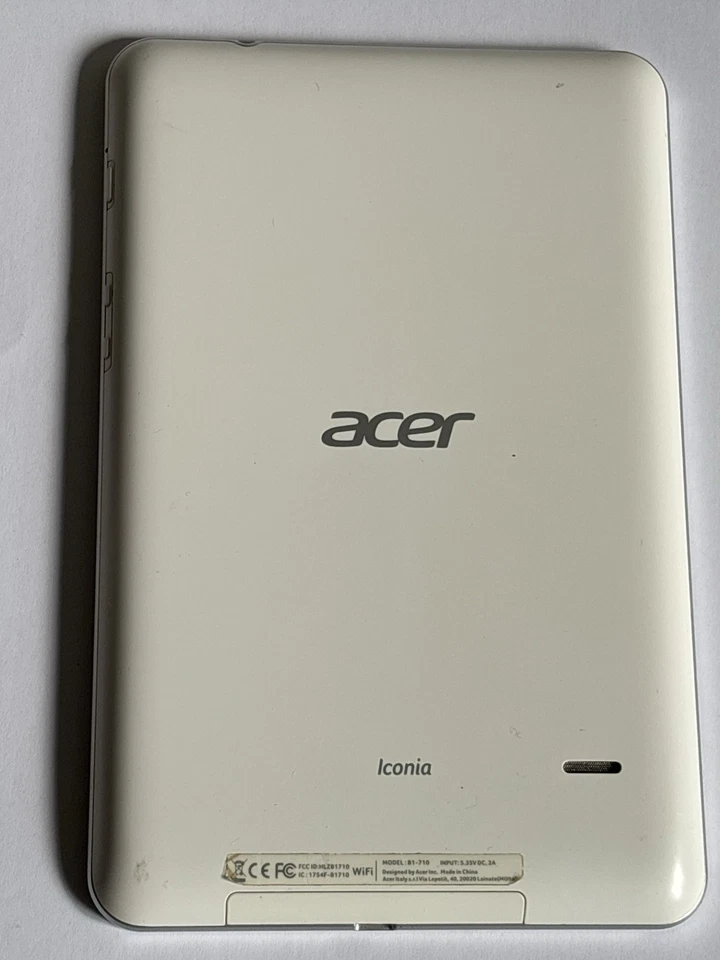 Acer Iconia B1-710 CRACK IN SCREEN BUT WORKS - Image 3 of 4