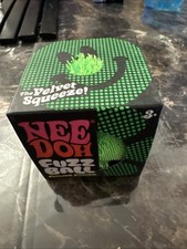 GREEN Needoh FUZZ BALL Flower Power Nee Doh Squish Stress Ball NEE-DOH Fuzzball