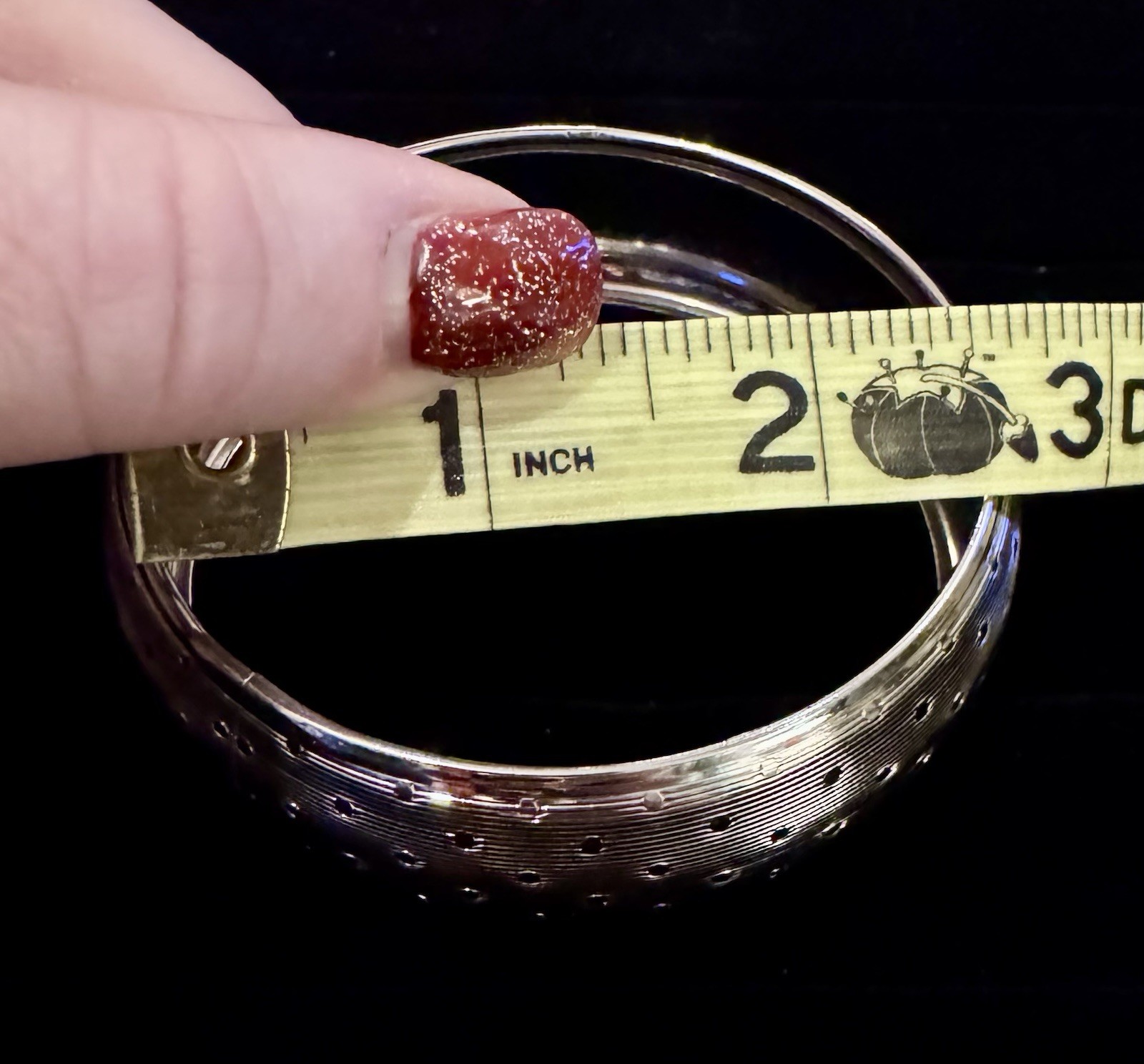 Vintage Silver Tone Solid Metal Bangle Bracelet T… - image 6