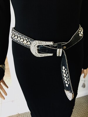 Rhinestone Cowgirl Black leather Belt with 3 Rhinestone  display picture 1