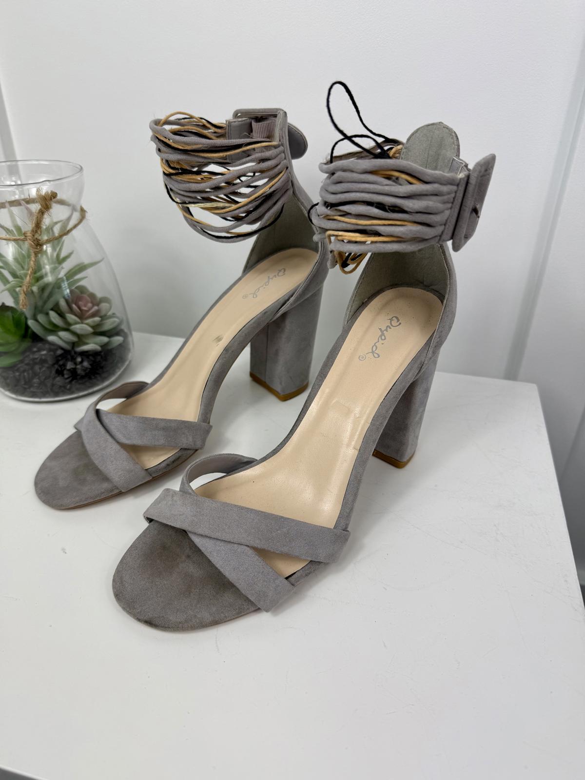 APL Sandali donna carini taglia 8