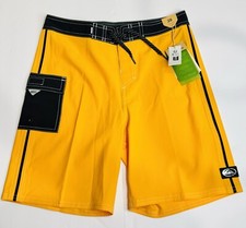 NEW Quicksilver Youth Boys Size 28 Boardshorts Saturn Solid 17  Radiant Yellow