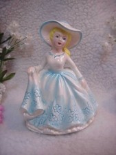 Relpo Lady Planter 6553 - Pretty Blonde Lady Wearing Large Hat