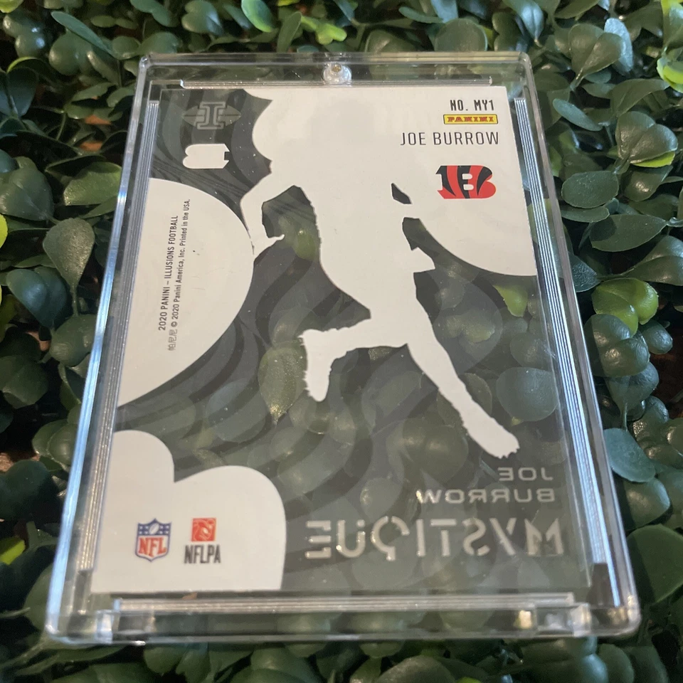 JOE BURROW 2020 PANINI ILLUSIONS MYSTIQUE CINCINNATI BENGALS RC CARD Mint! - Image 2 of 2
