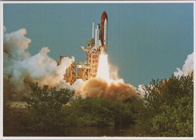 NASA Maiden Flight Spacelab Space Shuttle Lifts Off FL 4''x6'' Postcard 13372a