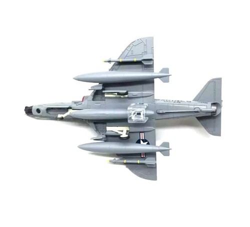WLTK Douglas 1:72 Douglas A-4C Skyhawk USMC Marines VMA-242 BATS, Missile Crisis - Imagen 9 de 14