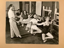 Bud Murray dancer photo choreographer teaches Hollywood chorus girls 1941
