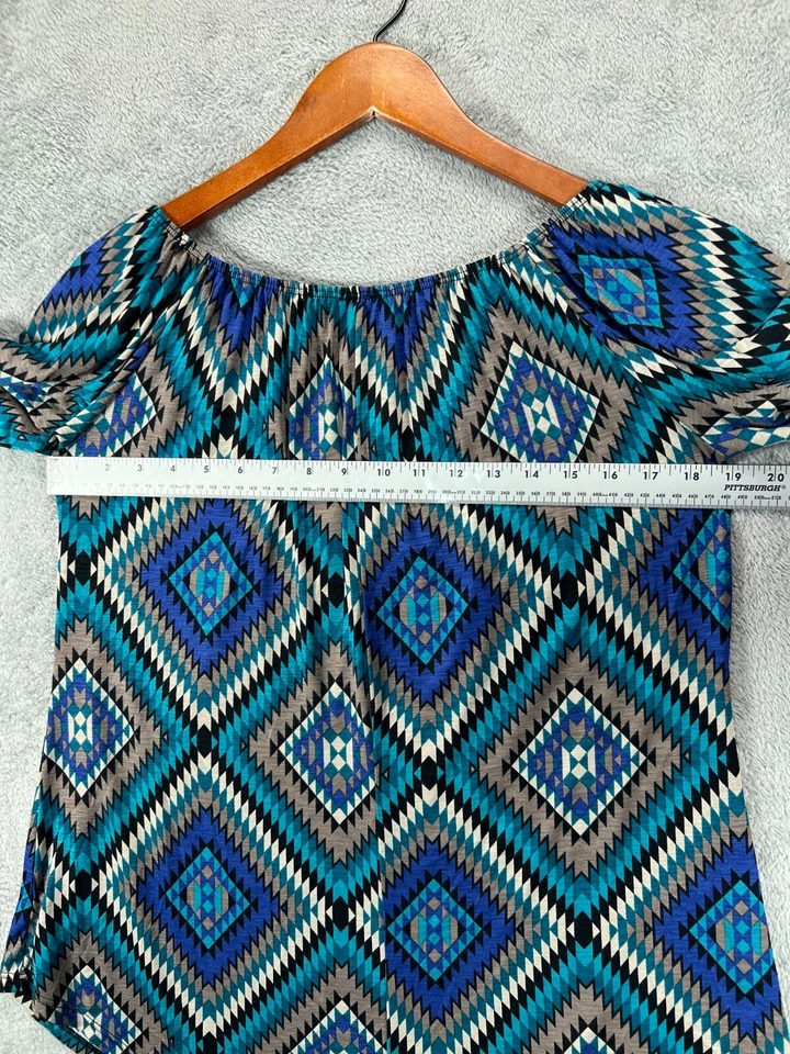 Camisa Top 2B Together Boho Para Mujer Pequeña Azul Elastizada Fuera del Hombro Manga Campana Foto 2 de 4
