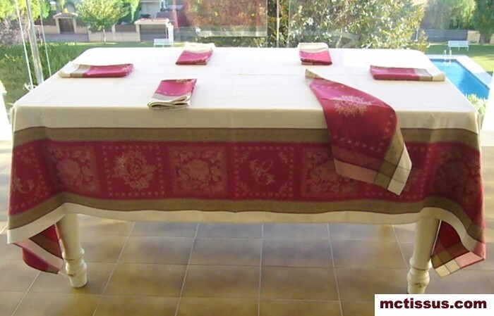 Nappe jacquard 3m MCTISSUS tapis de table monogramme écru et rouge