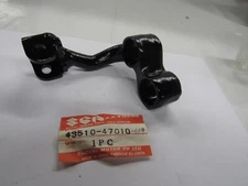 NOS Suzuki OEM Right Front Footrest Bar 1977-1980 GS550 43510-47010-019