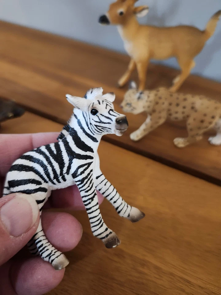 Lote de 4 figuras de juguete de cebra Schleich animales de la selva de safari de zoológico, Papo CE Foto 3 de 4