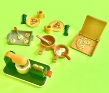 Fisher-Price Loving Family Cooking Fun Accessories Lot #74824 Vintage 1999