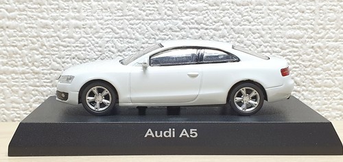 1/64 Kyosho AUDI A5 WHITE diecast car model - Picture 2 of 3