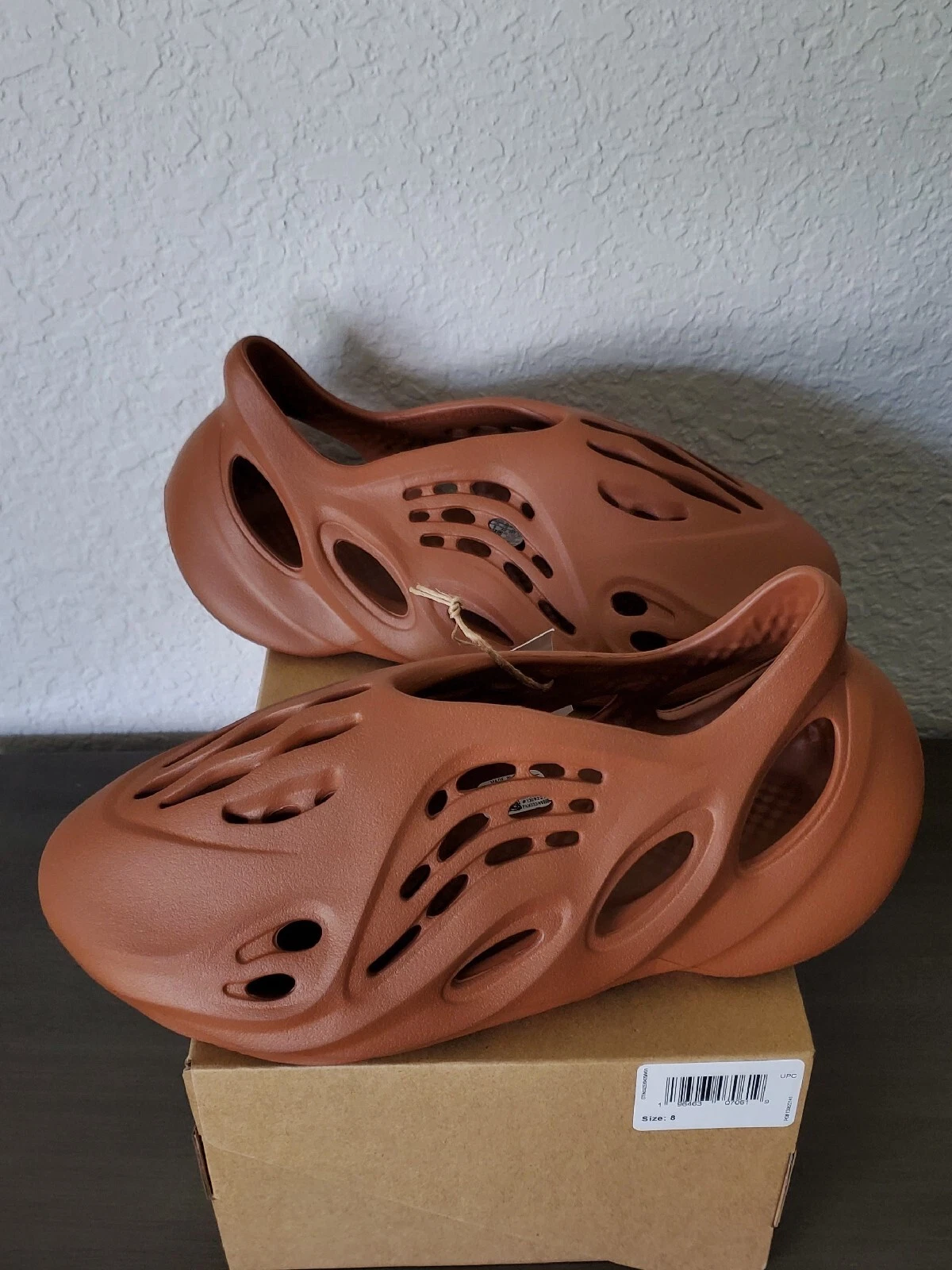 Adidas Yeezy Foam Runner Clay Red (2023) Taglia 8 Uomo HP5335 NUOVE IN MANO