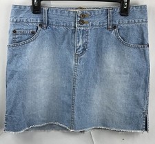 Vintage blue jean mini Skirt 10 fringe Lt denim 32”W Pockets 90s Y2K Boho Hippie