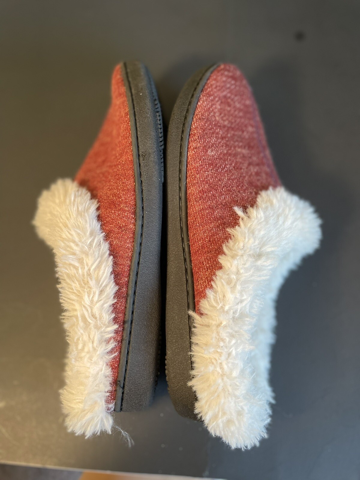 Womens Isotoner Slippers/House Shoes w/Enhanced Cushion, Rubber Soles