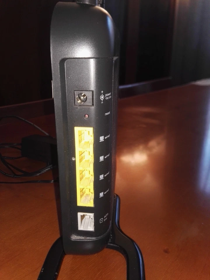 router ADSL + WIFI Belkin 2 antenne completo - Immagine 2 di 4