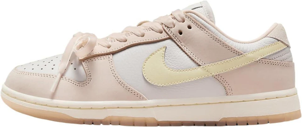 Nike Dunk Low Light Soft Pink W