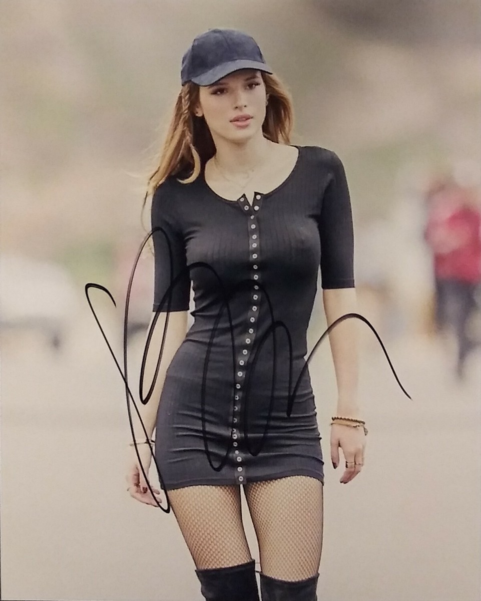 Bella Thorne signed 8 x 10 | eBay