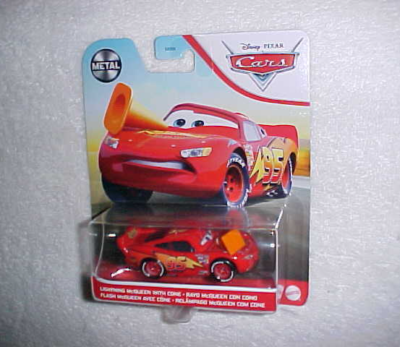 PIXAR CARS LIGHTNING McQUEEN WITH CONE - NEW DIECAST RACE CAR | eBay