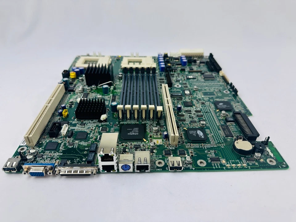 Intel SCB2 SCB2SCSI Industrial Server Board with A58801-002 processor - Image 4 of 4
