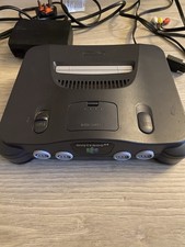 Nintendo 64 N64 Console, 3 Official Controllers, 1 Non Official Controller
