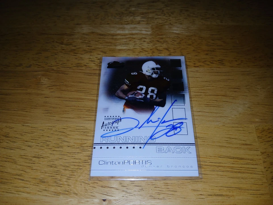2002 Topps Finest CLINTON PORTIS Rookie Auto #'d 328/1200. RC. Broncos Autograph - Image 3 of 4