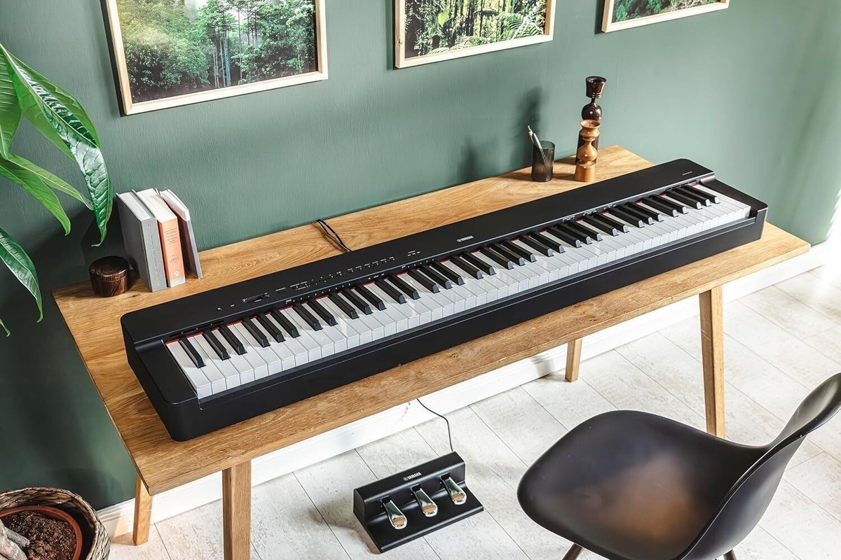 Yamaha P525 Weighted Action Digital Piano GrandTouch-S Keyboard
