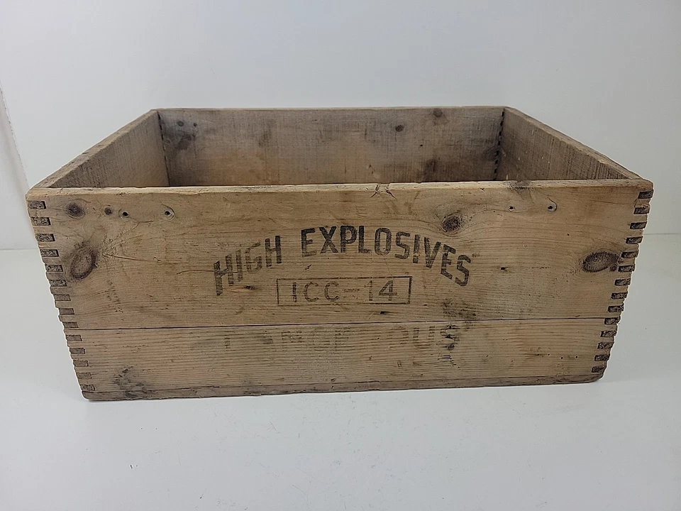老式爆炸物化学品动力学储存木箱 12.5x7.5x18 — 第 2/4 张图片