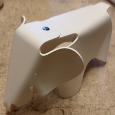 Vitra Eames Elephant Elefant small weiß white Stühlchen für Kinder Deko