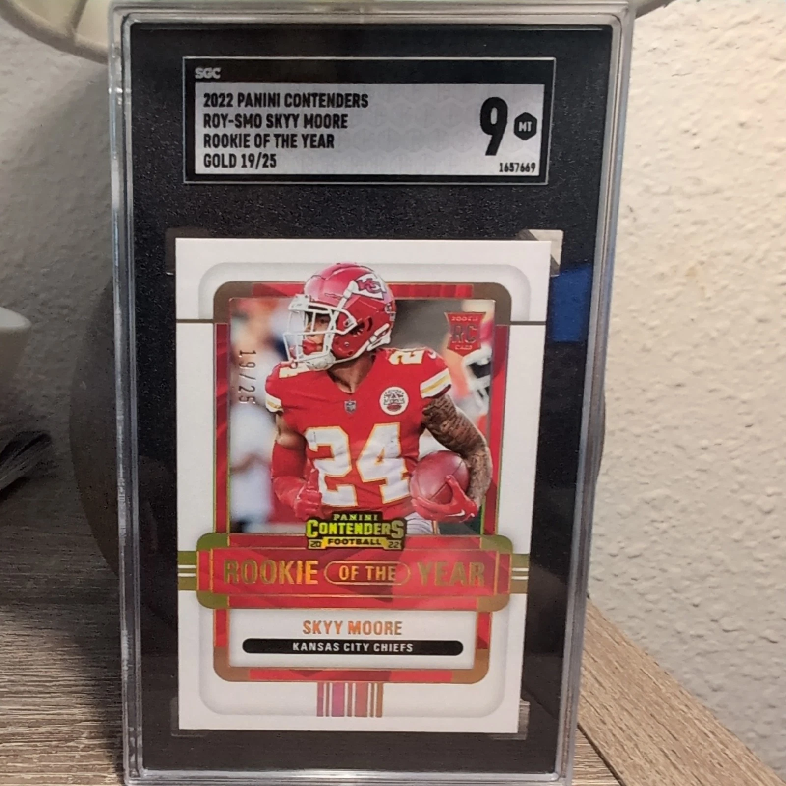 Skyy Moore Panini Contenders Rookie of the Year Contenders #ROYSMO Gold