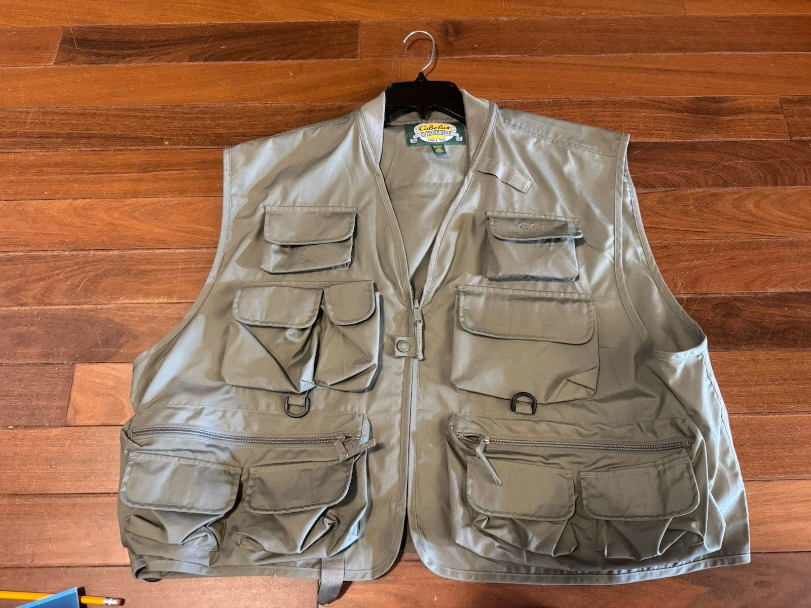 CABELA’s Fly Fishing Vest SZ 2 XL NEVER WORN
Opens in a new window or tab