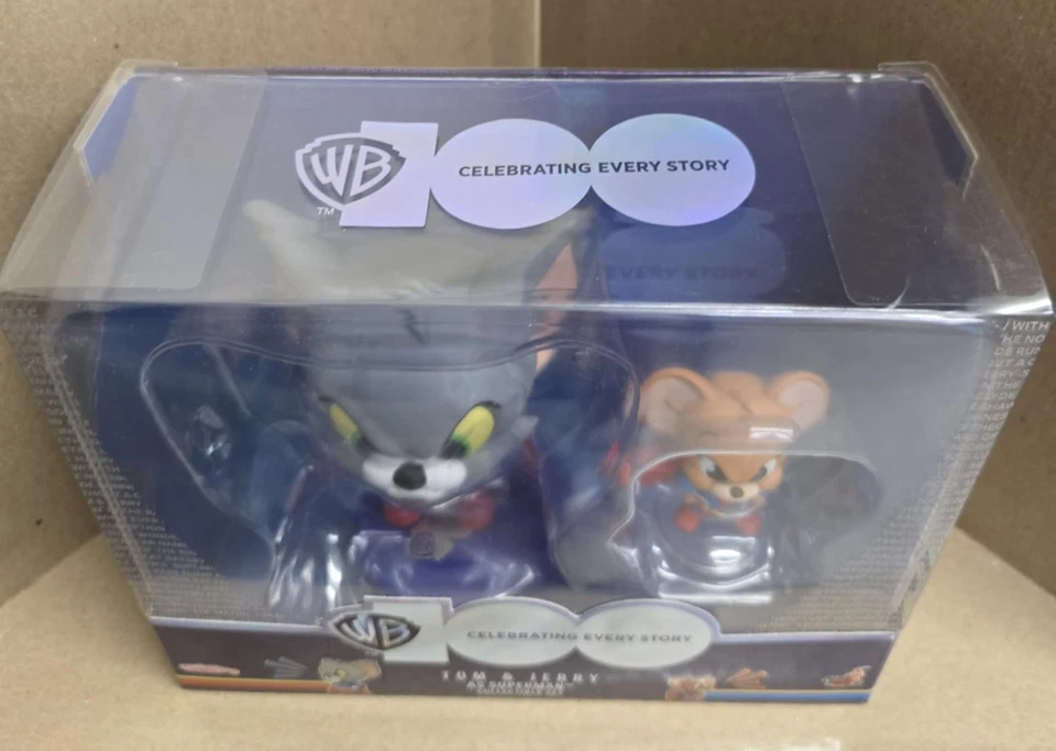 Tom & Jerry como Superman Cosbaby Hot Toys Conjunto de figuras Paquete de 2 Batman Foto 2 de 4